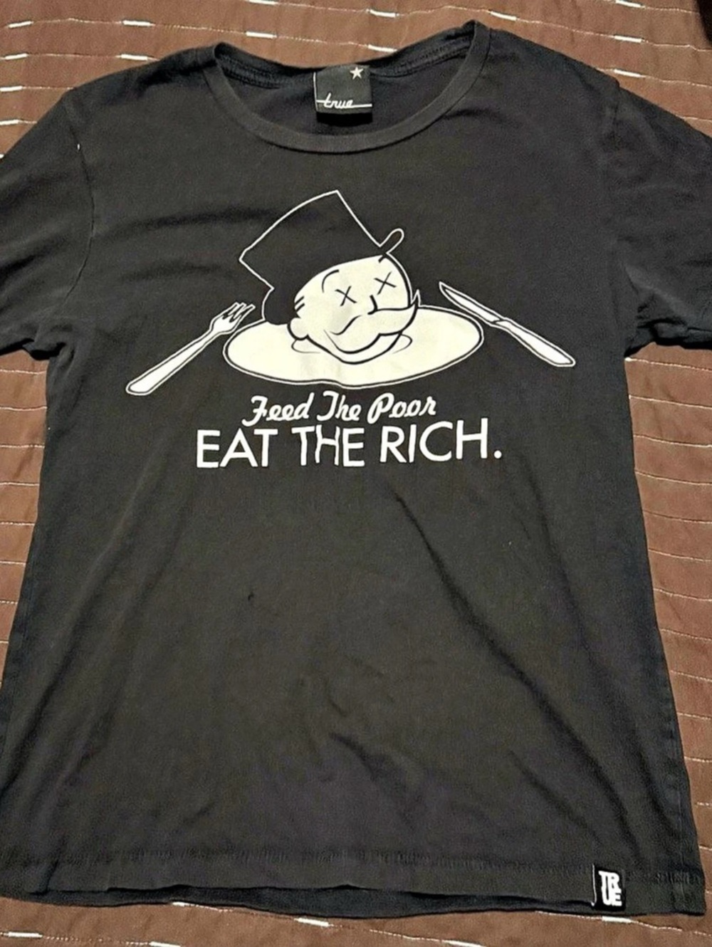 True Graphic Short Sleeve Tee in Black